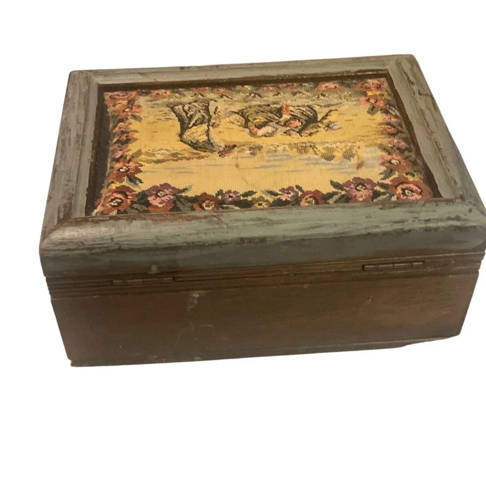 Vintage Tapestry Wooden Jewelry Box‎ Cottagecore shabby chic farmhouse keep sake